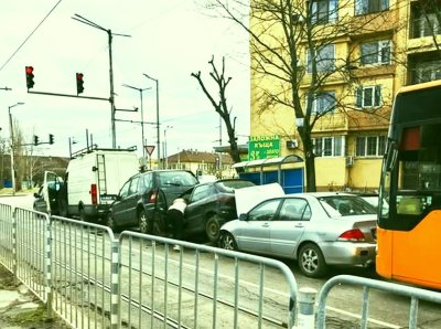 Нов инцидент: Верижна катастрофа до "Рожен"