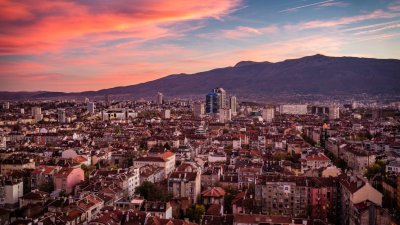 Все по-скъпо е да живееш под наем: Столицата води с 20% ръст 