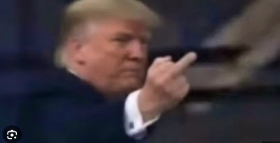 Тръмп поздрави бачкатор в завод