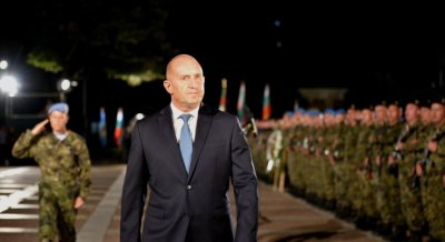 "24 часа" твърди: Радев хвърля оставка в сряда в Пловдив