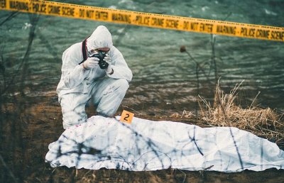 Откриха тялото на млад мъж до електрически стълб край Козлодуй 