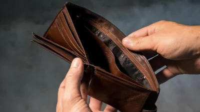 ЗАТЪВАНЕ: Все повече предприятия банкрутират