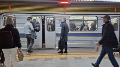 От днес временно спират метровлаковете между "Сливница" и "Обеля"