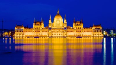 Унгария насрочи парламентарни избори за 12 април