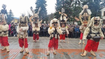 Тридесет и второто издание на Международния фестивал на маскарадните игри