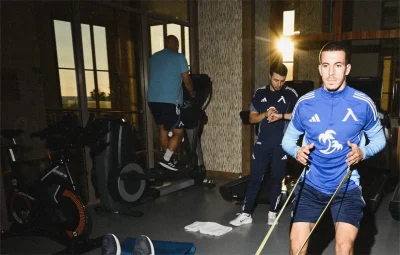 Левски помпа мускули във фитнеса