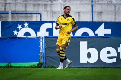 Старши треньорът на Ботев Пловдив Димитър Димитров говори пред медиите