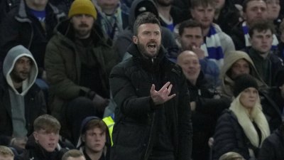 Има сделка: Ман Юнайтед излиза с нов наставник в дербито със Сити