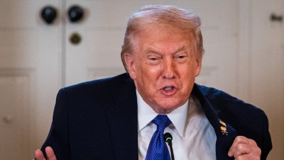 Тръмп плаши с мита страните, които не подкрепят САЩ за Гренландия