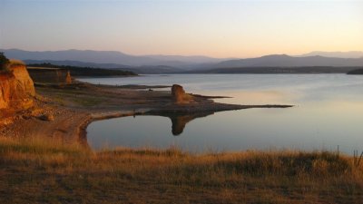 Рекорден спад на водата в монтанския язовир „Огоста”