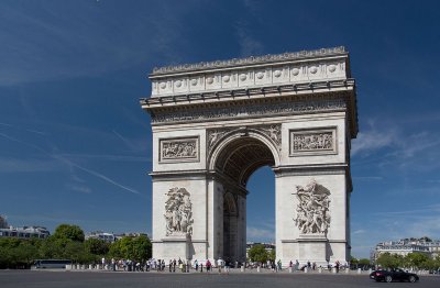 Триумфалната арка е най-посещаваната забележителност във Франция