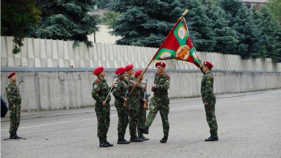 Войници и матроси стават вече и 40-годишните