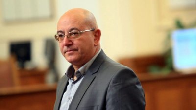 Обсъждат Емил Димитров - Ревизоро за нов екоминистър