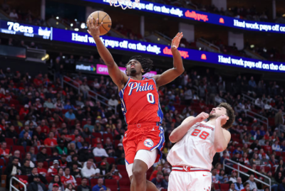 Продължение реши мача между Филаделфия и Хюстън 