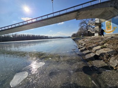 Ледена епоха: Гребният канал на Пловдив замръзна