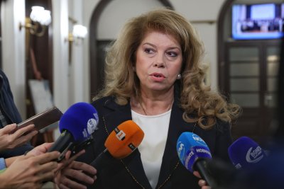 Илияна Йотова стартира консултации за определяне на служебен премиер