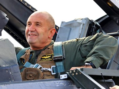 В постмодерната човешка история глобалната политика познава само няколко случая