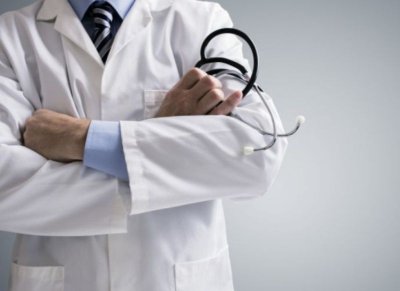 Мъж медицинска сестра който бе осъден на доживотен затвор за