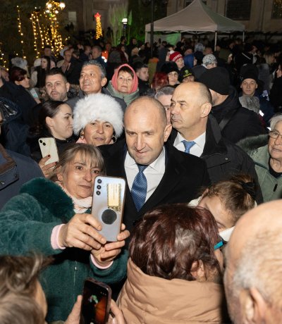 Радев потвърди: Напуска президентството (НА ЖИВО)