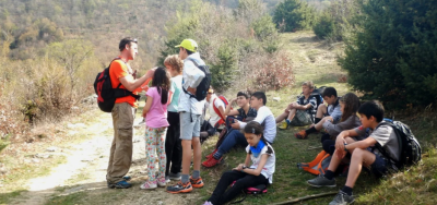 АБСУРД: "Зелените" училища подгониха 100 евро за нощувка на дете