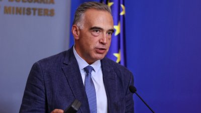 Антон Кутев: Бъдещето управление ще бъде определено от Румен Радев