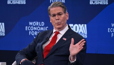 Финансовият министър на Тръмп: Дания е без значение