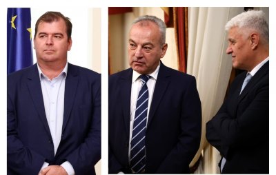 Още не е ясно колко точно президентски секретари и съветници