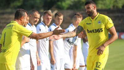 Септември се подсили вратар от Славия