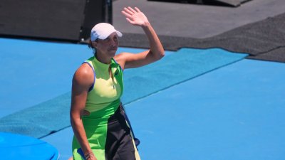 Шампионката започна с победа в Австралия