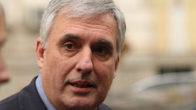 Излизането на Румен Радев от президентството е добра новина с