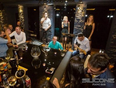 Собственикът на еротичния бар Димитър Донов управителят на заведението Николай