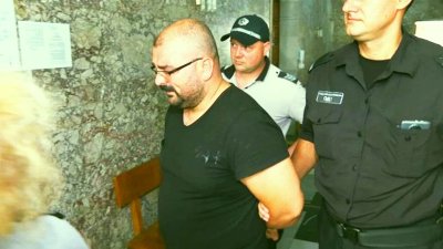 Искат 12 г. затвор за шофьора от катастрофата с автобус край Куцина, взела 4 живота