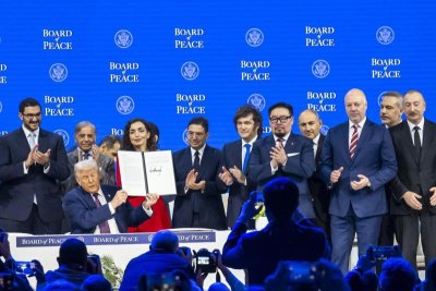 И румънците разделени за Съвета на мир на Тръмп