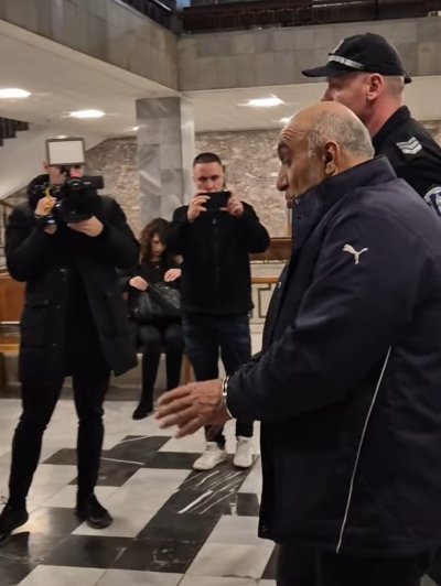 Турският шофьор-убиец остава в ареста