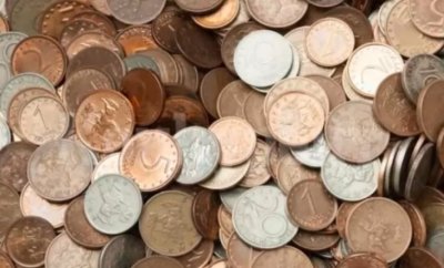 Край на една история: Стотинките отиват за скрап, банкнотите - нарязани