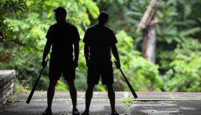 Непълнолетен &bdquo;локал" тероризира деца в столичния квартал &bdquo;Надежда&ldquo;