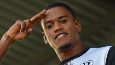 Переа с три пъти по-голяма заплата в Левски, "сините" се отказват от Кареасо