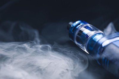 Повдигнаха обвинение на млад мъж, държал контрабандни електронни цигари в София