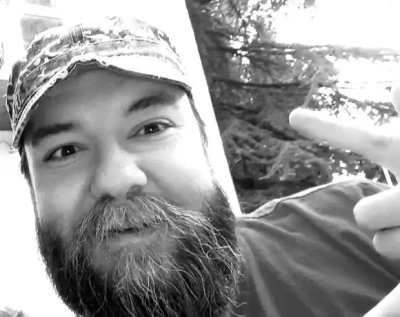 Внезапно почина басистът Дидо от Korozy