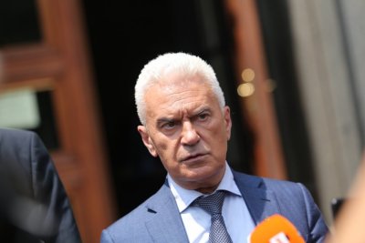 Илияна Йотова е един уважаван авторитетен президент Радев може да