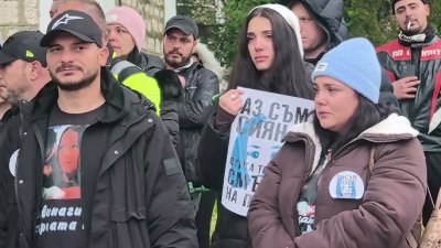 Протест срещу войната по пътищата блокира смъртноносната отсечка край Телиш