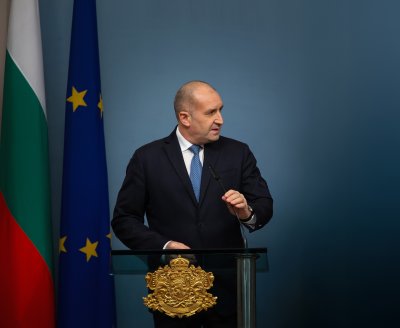 Румен Радев е настоял изрично да бъде единствен гост в
