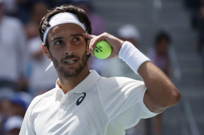 Италианецът Лоренцо Музети се наложи над друга звезда от топ