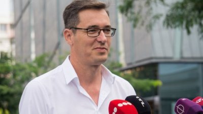 Прокуратурата повдигна обвинение срещу опозиционния кмет на Будапеща Гергели Карачони