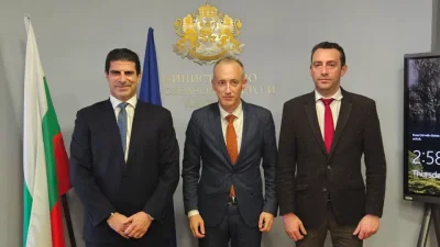 Министерството на младежта и спорта Министерството на образованието и науката