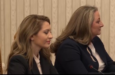 Йотова започна консултациите с ГЕРБ (НА ЖИВО)