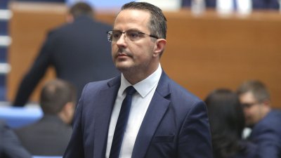 "Възраждане" към АПС: Борите се за 40 000 гласа да влезете в НС 