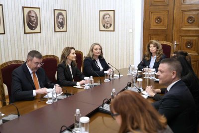 ГЕРБ предложи на Йотова да си избере депутат за премиер 