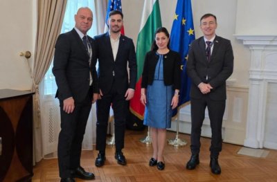 Кметът на Пловдив отиде на молитвена закуска при Тръмп