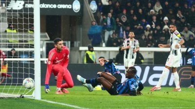 Аталанта е на полуфинал в турнира за Купата на Италия